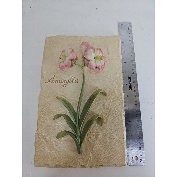 Home Interior’s 3-D Amaryllis Wall Plaque 2004 11” x 7” Wall Hanging - Picture 4 of 5